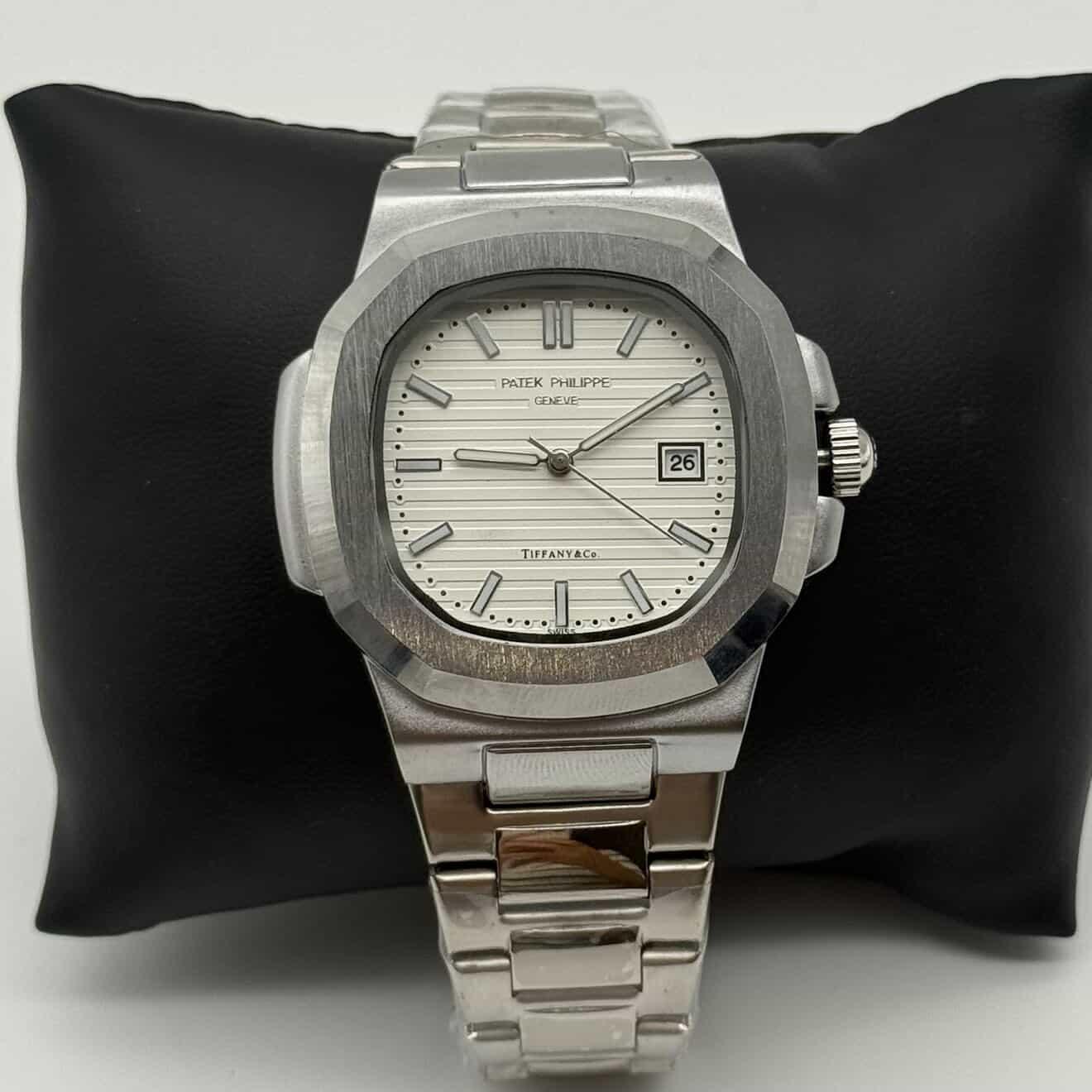 Patek Philippe Nautilus Branco